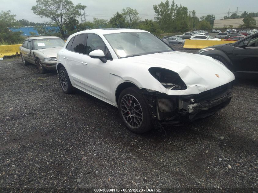 2015 PORSCHE MACAN TURBO - WP1AF2A52FLB99597
