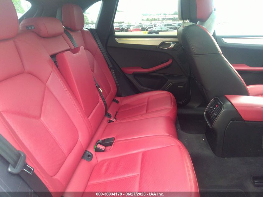 2015 PORSCHE MACAN TURBO - WP1AF2A52FLB99597