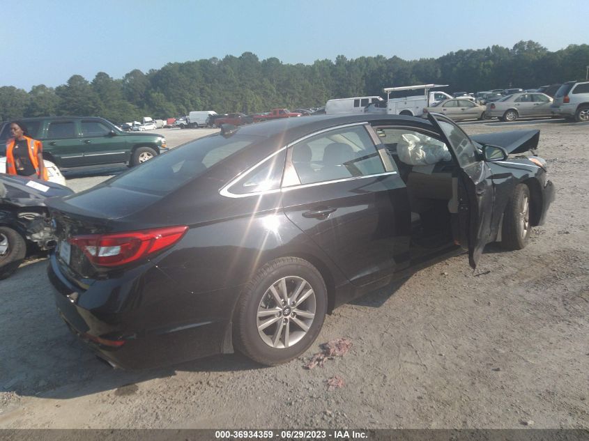 2015 HYUNDAI SONATA 2.4L SE - 5NPE24AF2FH239913