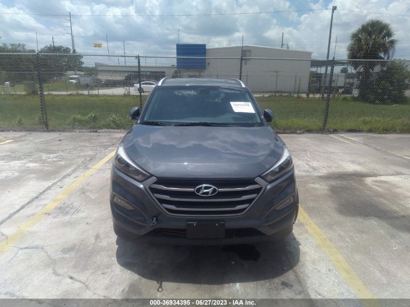 2017 HYUNDAI TUCSON SE - KM8J3CA47HU498745