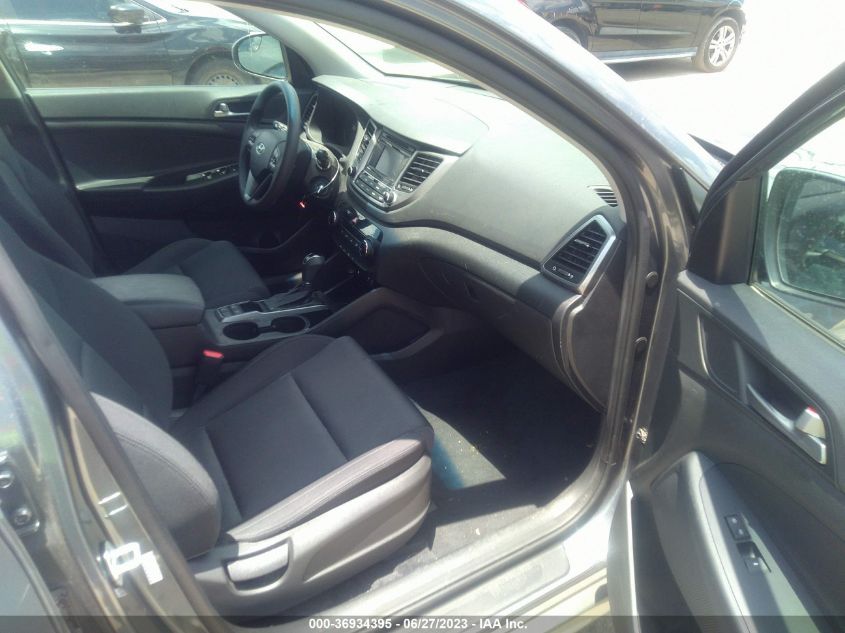 2017 HYUNDAI TUCSON SE - KM8J3CA47HU498745