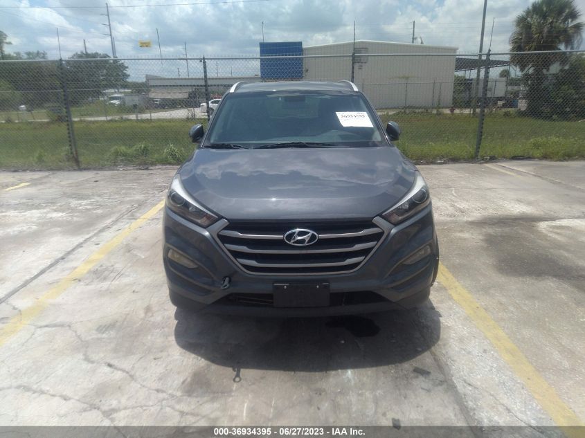2017 HYUNDAI TUCSON SE - KM8J3CA47HU498745