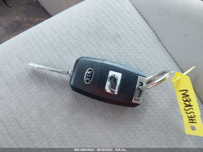 2017 KIA SEDONA LX - KNDMB5C12H6243444