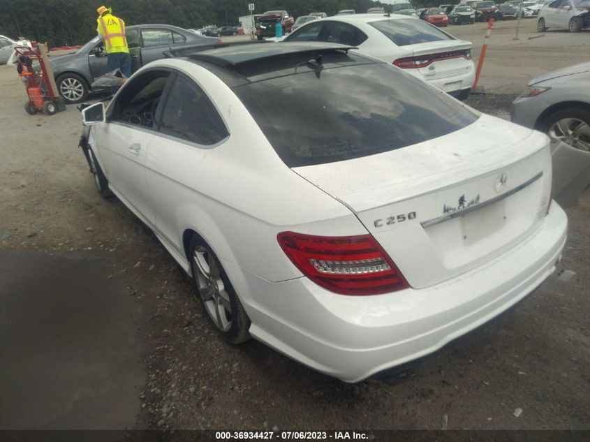 2015 MERCEDES-BENZ C-CLASS C 250 - WDDGJ4HB1FG417724