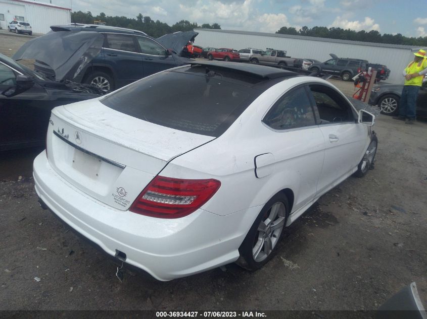 2015 MERCEDES-BENZ C-CLASS C 250 - WDDGJ4HB1FG417724
