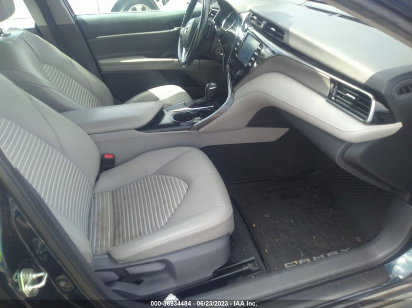 2019 TOYOTA CAMRY SE - 4T1B11HK0KU256423