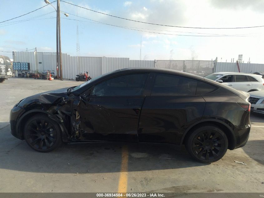 2021 TESLA MODEL Y - 5YJYGDEEXMF158184