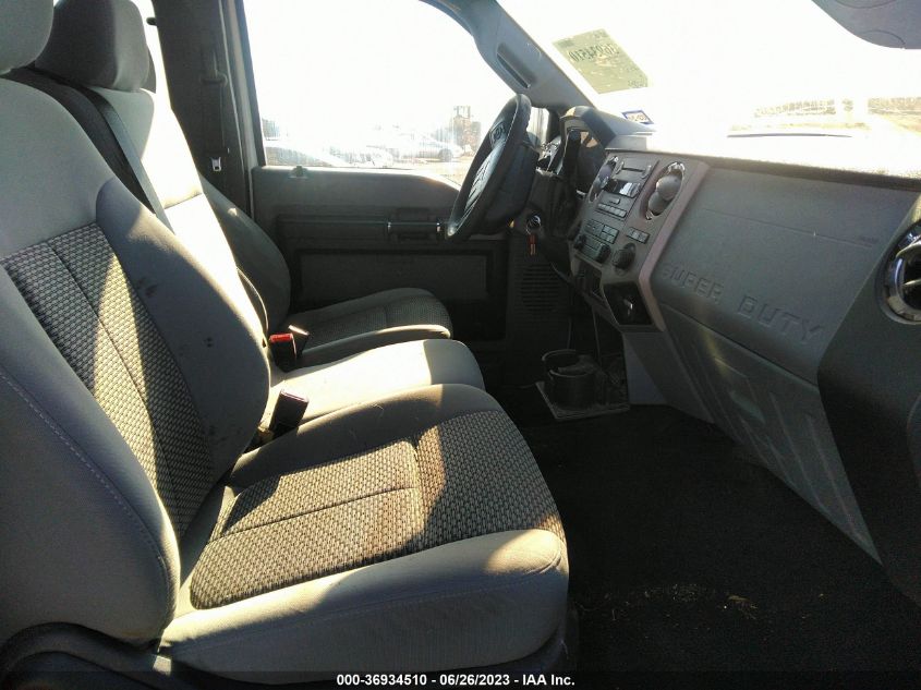 2013 FORD SUPER DUTY F-250 SRW XL/XLT/LARIAT - 1FT7X2B60DEB56913
