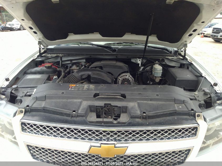 2013 CHEVROLET SUBURBAN LS - 1GNSCHE09DR157915