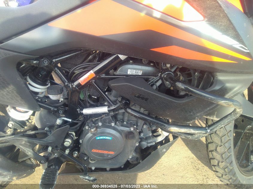 2020 KTM 390 DUKE MD2JPJ408LC207068