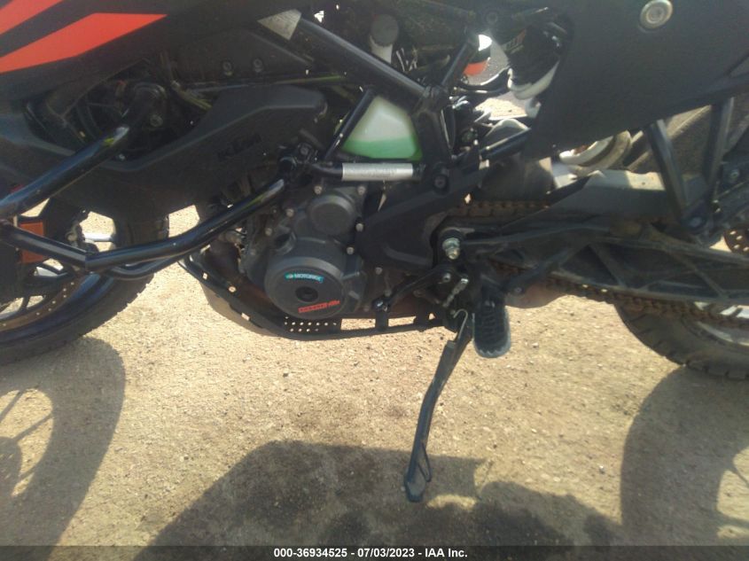 2020 KTM 390 DUKE MD2JPJ408LC207068