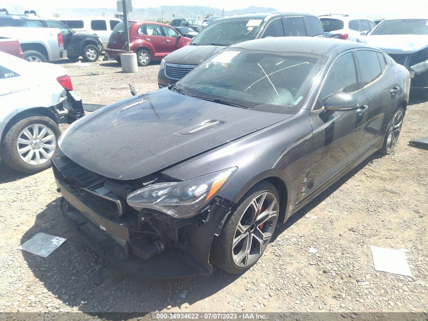 VIN KNAE35LC4J6027004 2018 KIA STINGER GT