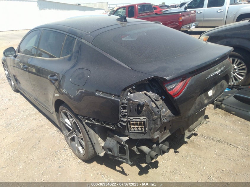 VIN KNAE35LC4J6027004 2018 KIA STINGER GT