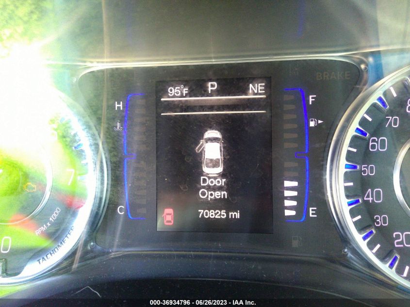 2016 CHRYSLER 200 LIMITED - 1C3CCCAB3GN136355