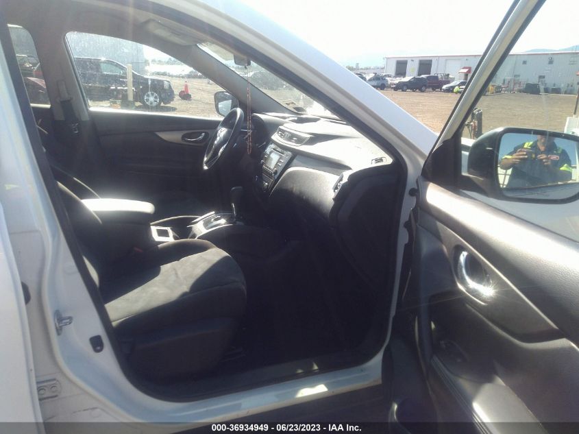 2016 NISSAN ROGUE SV - KNMAT2MT2GP601276