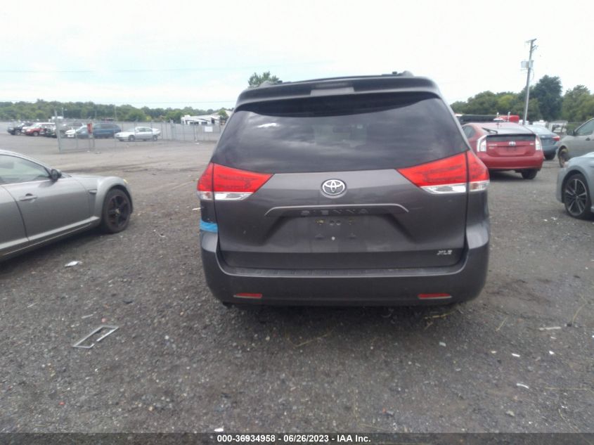 2013 TOYOTA SIENNA XLE/LIMITED - 5TDYK3DCXDS383497