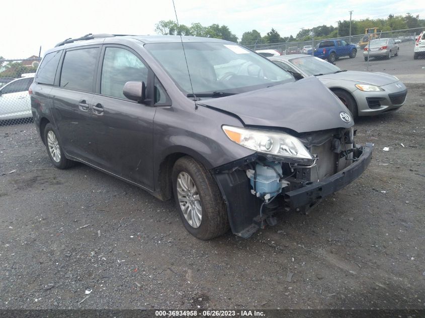 2013 TOYOTA SIENNA XLE/LIMITED - 5TDYK3DCXDS383497