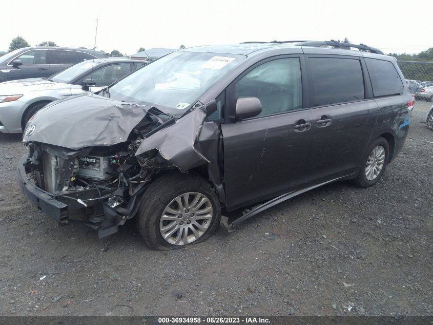 2013 TOYOTA SIENNA XLE/LIMITED - 5TDYK3DCXDS383497
