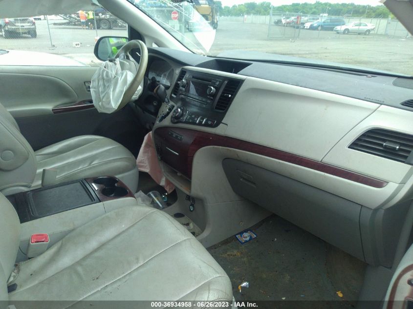 2013 TOYOTA SIENNA XLE/LIMITED - 5TDYK3DCXDS383497