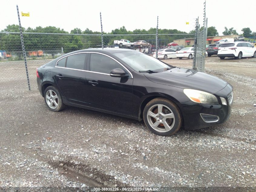 2013 VOLVO S60 T5 - YV1612FS8D2183065