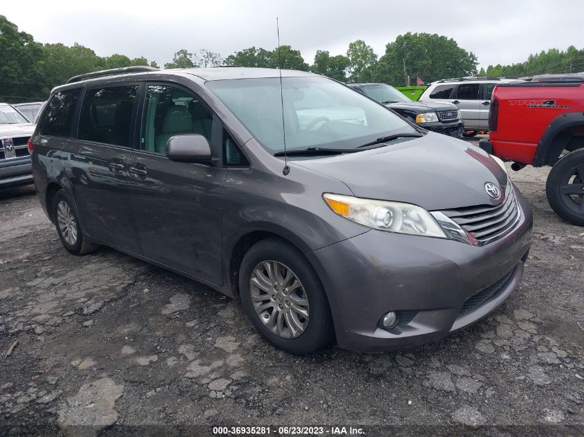 5TDYK3DC4BS126882 2011 TOYOTA SIENNA, photo no. 1