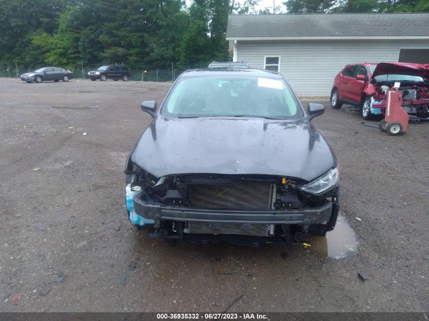 2018 FORD FUSION S - 3FA6P0G72JR171381