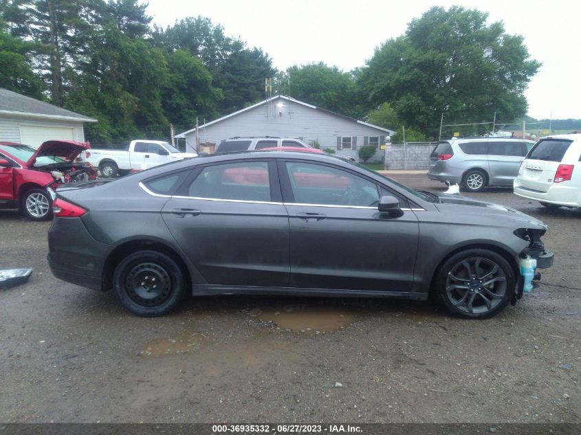 2018 FORD FUSION S - 3FA6P0G72JR171381