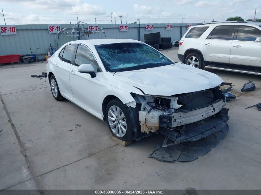 2018 TOYOTA CAMRY LE/SE/XLE/L - JTNB11HK8J3070925