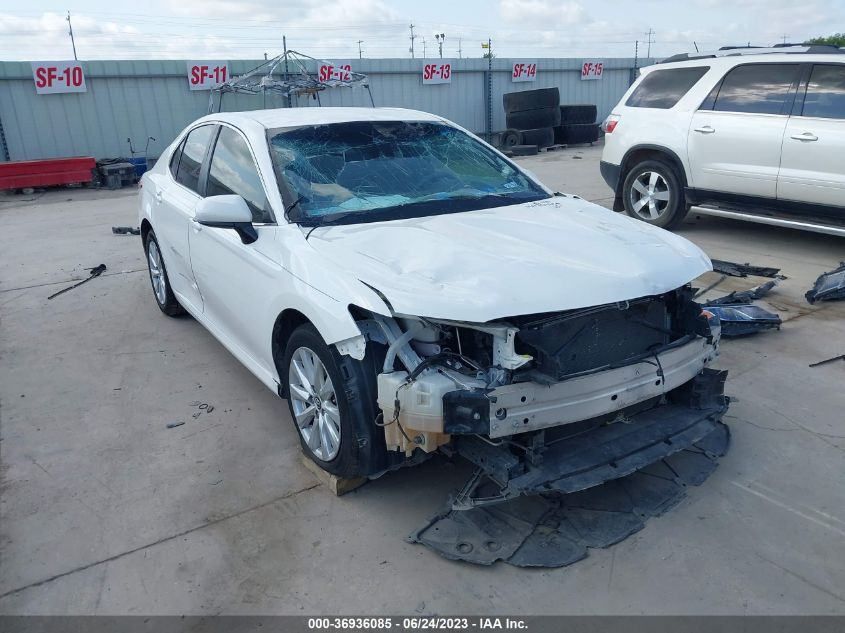 2018 TOYOTA CAMRY LE/SE/XLE/L - JTNB11HK8J3070925