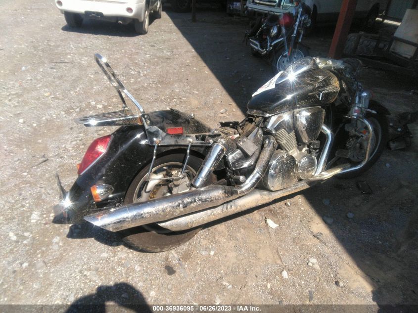 2005 HONDA VTX1300 R 1HFSC52305A213641
