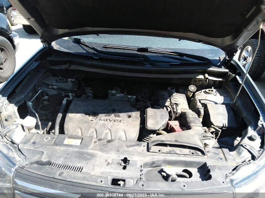2014 MITSUBISHI OUTLANDER ES - JA4AD2A34EZ004854