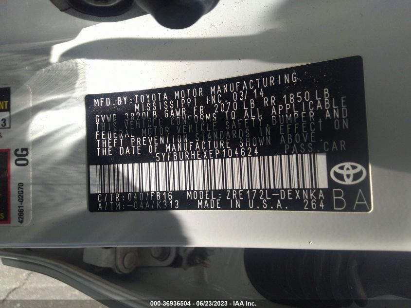 2014 TOYOTA COROLLA LE - 5YFBURHEXEP104624