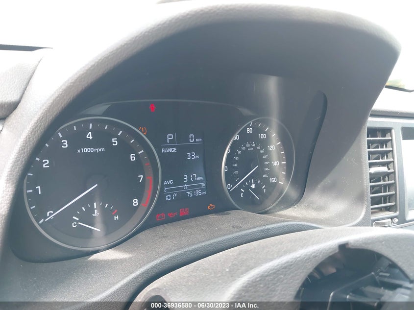 VIN 5NPD84LF7HH207324 2017 HYUNDAI ELANTRA SE