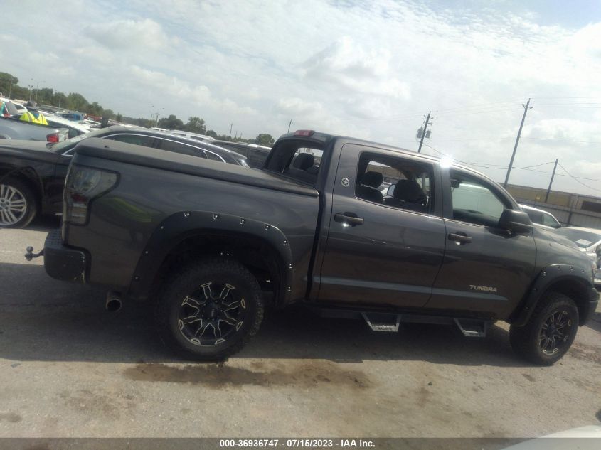 2013 TOYOTA TUNDRA 4WD TRUCK - 5TFDM5F10DX041227