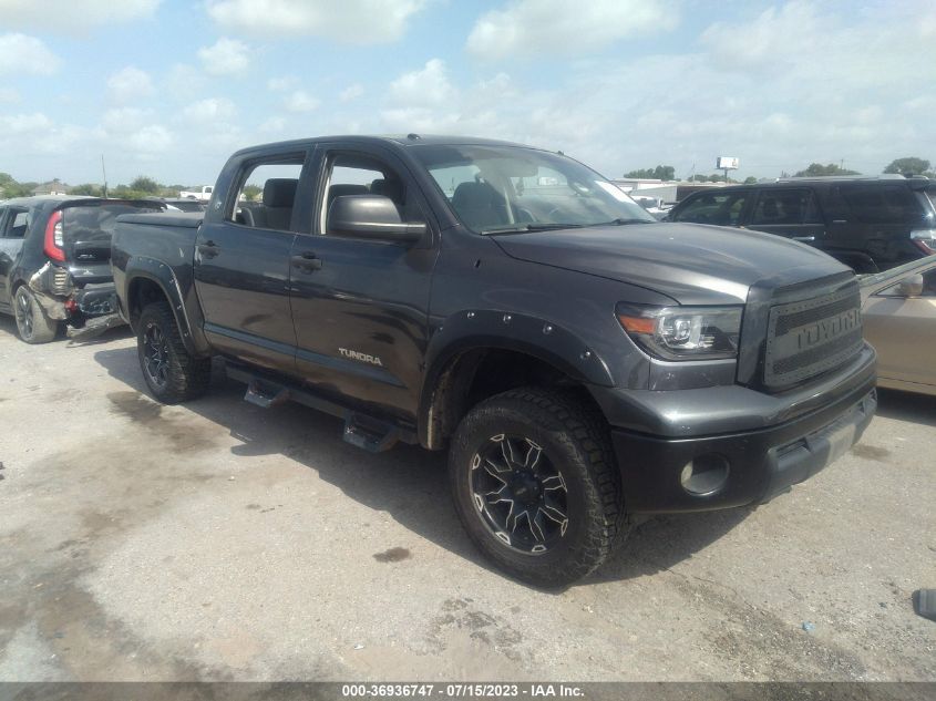 2013 TOYOTA TUNDRA 4WD TRUCK - 5TFDM5F10DX041227