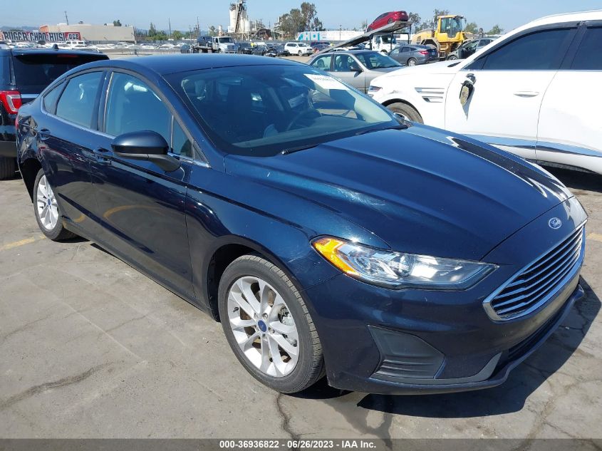 3FA6P0LUXLR204254 Ford Fusion Hybrid SE