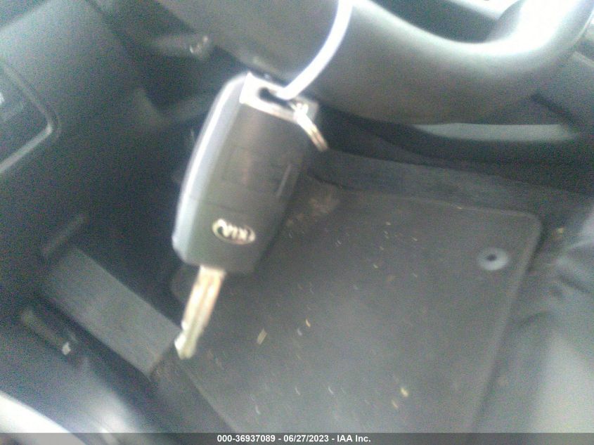 2017 KIA FORTE LX - 3KPFL4A75HE006058