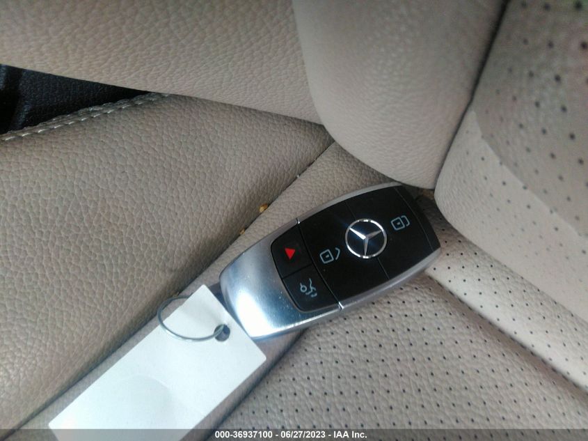 2019 MERCEDES-BENZ C-CLASS C 300 - 55SWF8DB1KU302841