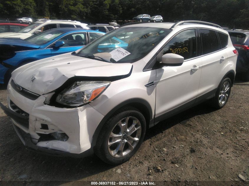 2016 FORD ESCAPE SE - 1FMCU9G95GUB84800