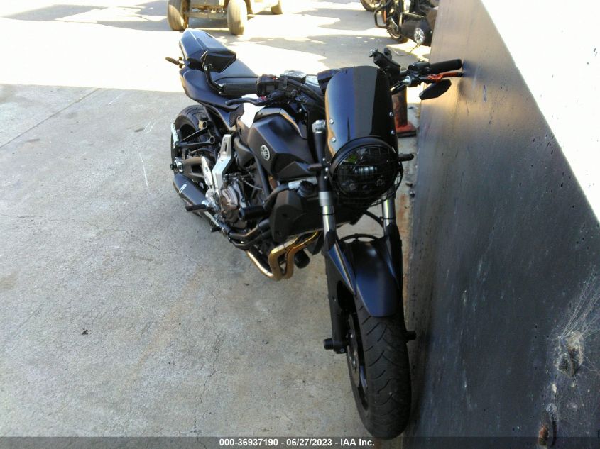 2016 YAMAHA FZ07 C JYARM06Y6GA002179