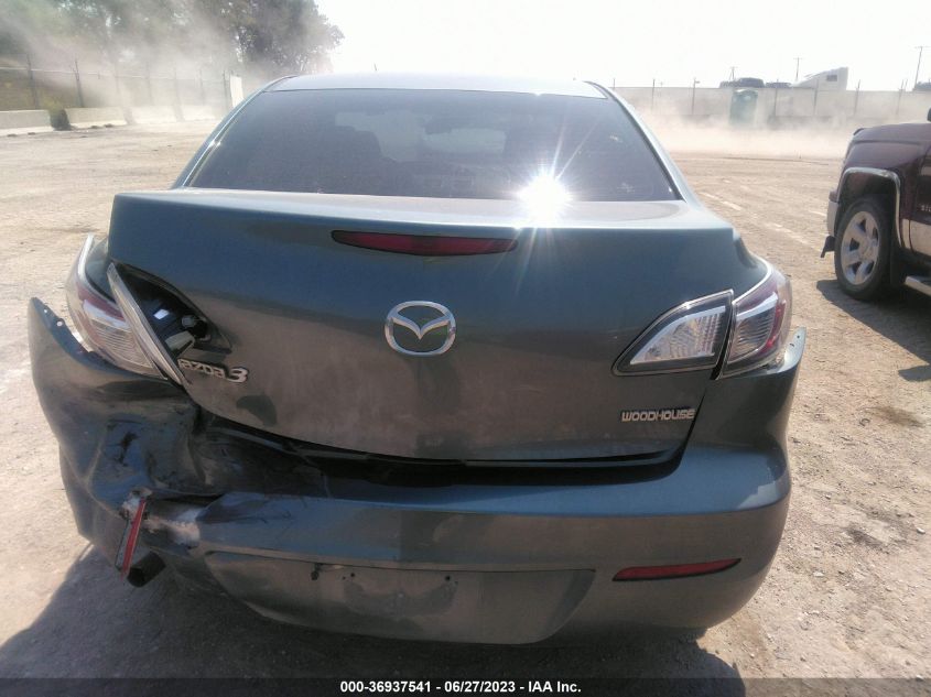 2013 MAZDA MAZDA3 I SV - JM1BL1TF2D1794778