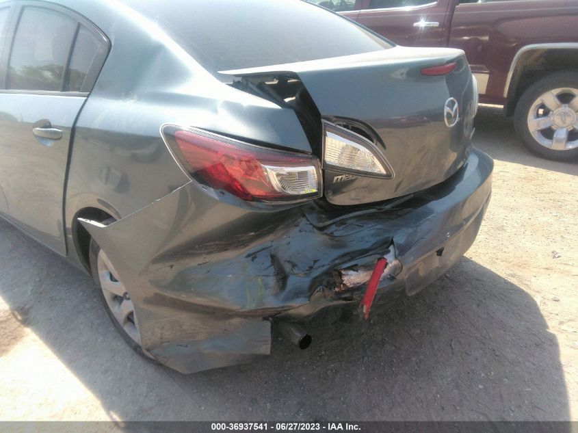 2013 MAZDA MAZDA3 I SV - JM1BL1TF2D1794778