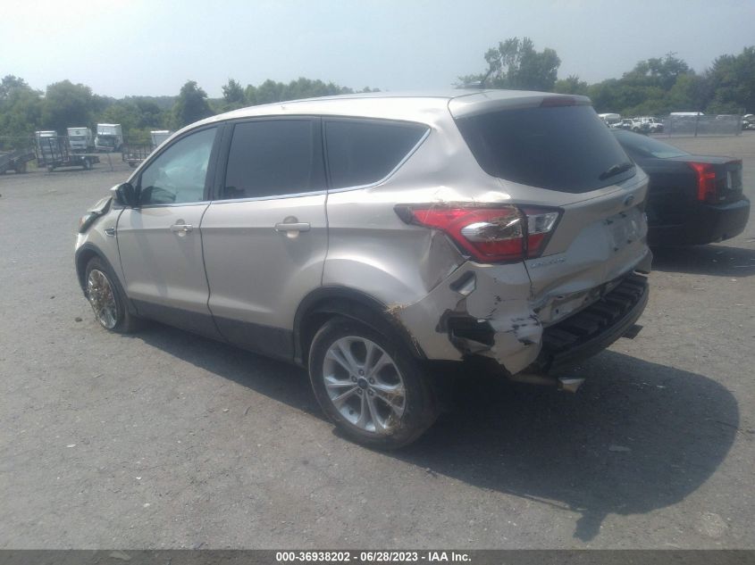 2017 FORD ESCAPE SE - 1FMCU0GD2HUC34800