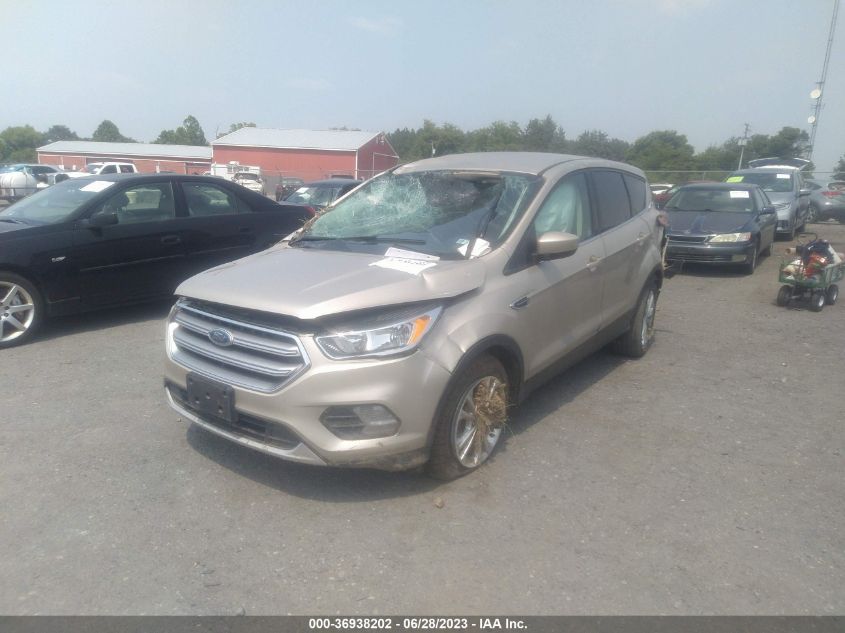 2017 FORD ESCAPE SE - 1FMCU0GD2HUC34800