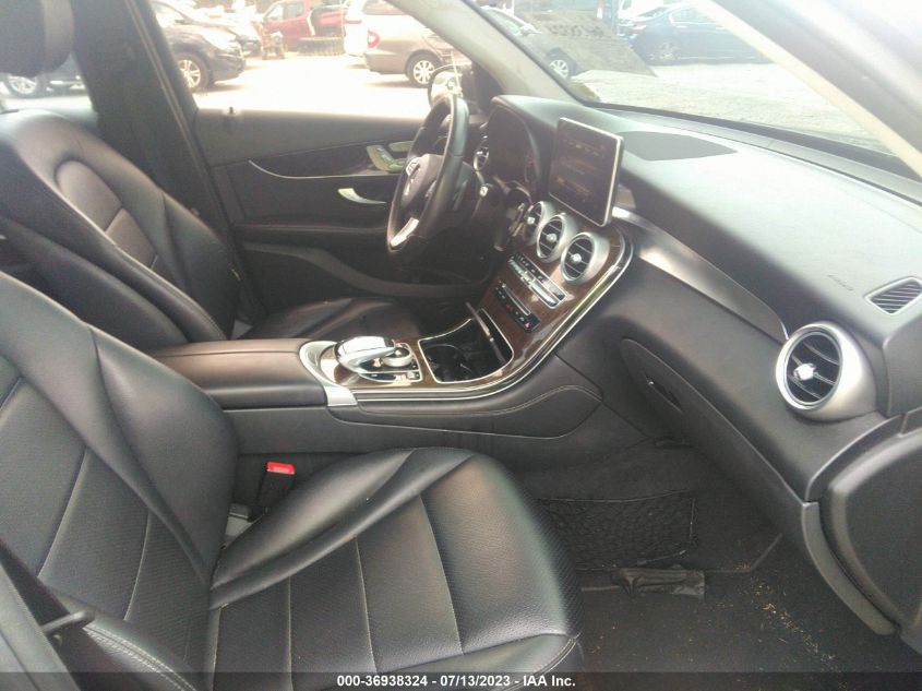 2016 MERCEDES-BENZ GLC GLC 300 - WDC0G4KB1GF085031