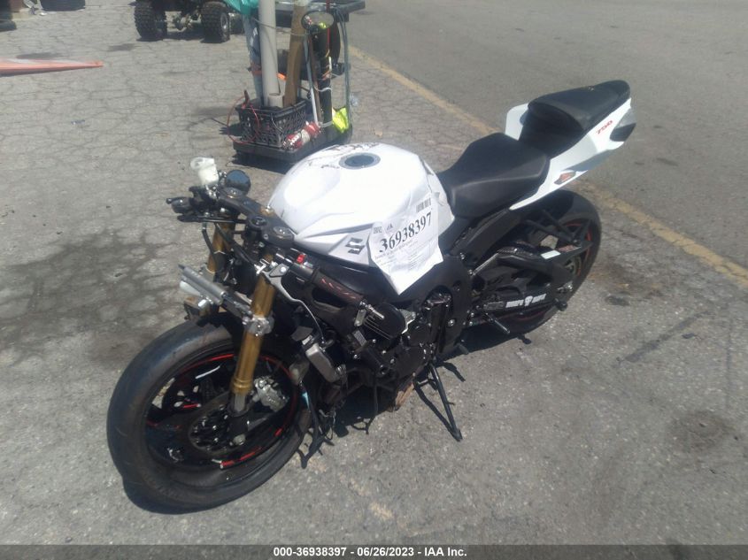 2019 SUZUKI GSX-R750 - JS1GR7MA0K7100197