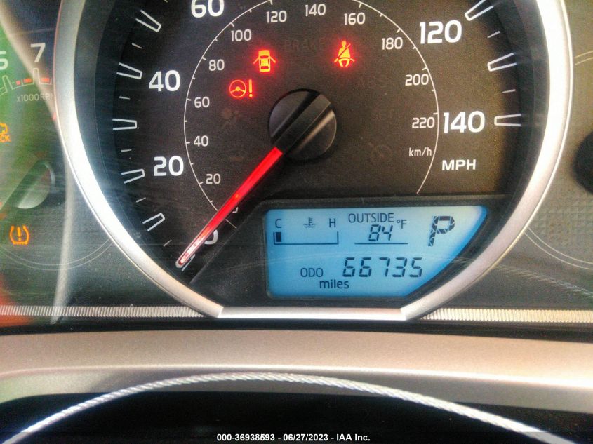 2014 TOYOTA RAV4 XLE - JTMRFREV3ED086158