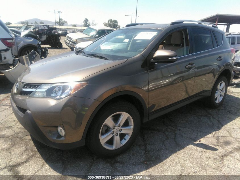 2014 TOYOTA RAV4 XLE - JTMRFREV3ED086158
