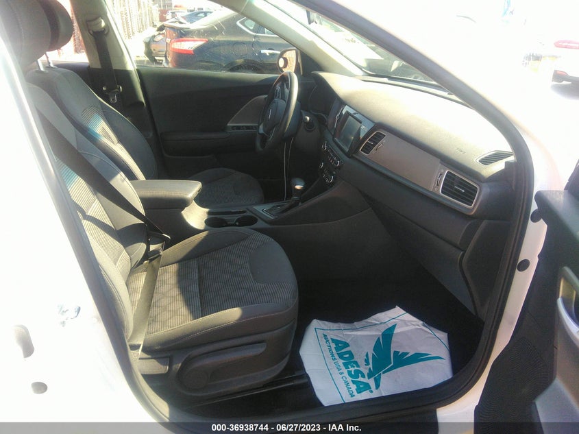 VIN KNDCB3LC7K5298132 2019 KIA NIRO LX