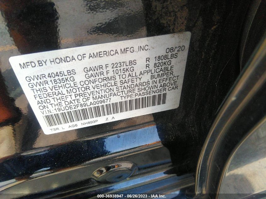 19UDE2F89LA009677 Acura ILX PKG 9